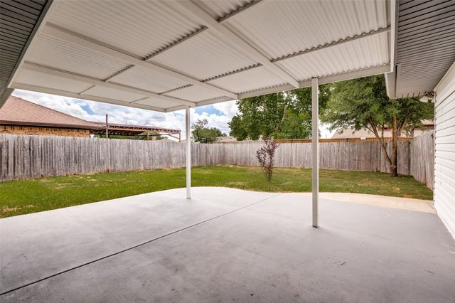1912 Camden Way, Carrollton, TX 75007