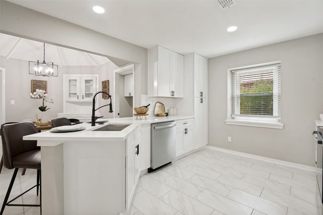 1912 Camden Way, Carrollton, TX 75007