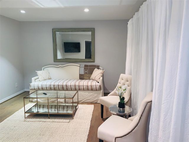 5403 Carew Street, Houston, TX 77096