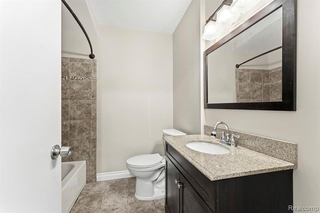 3627 Norwood Drive, Trenton, MI 48183