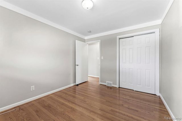 3627 Norwood Drive, Trenton, MI 48183