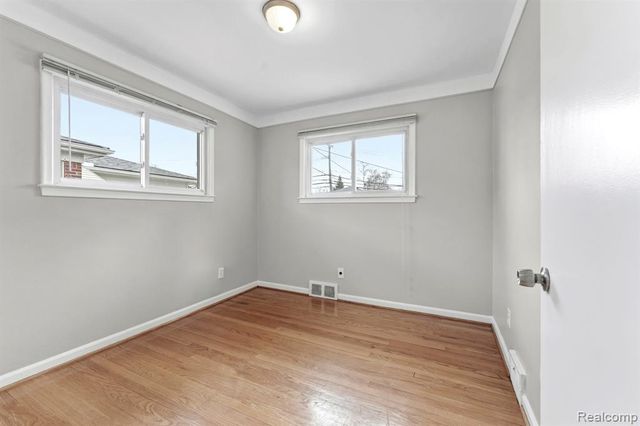 3627 Norwood Drive, Trenton, MI 48183