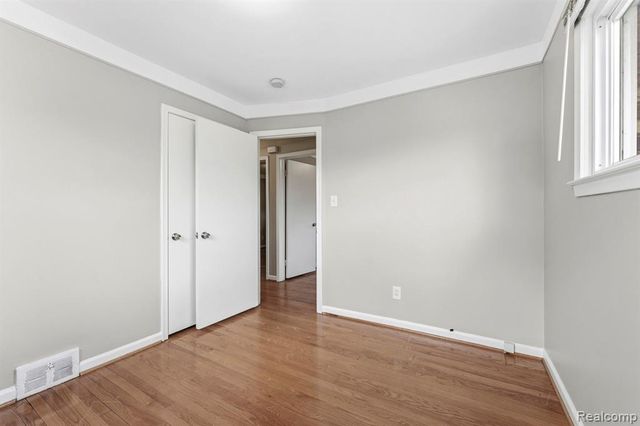 3627 Norwood Drive, Trenton, MI 48183