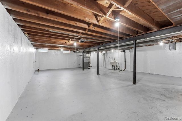 3627 Norwood Drive, Trenton, MI 48183