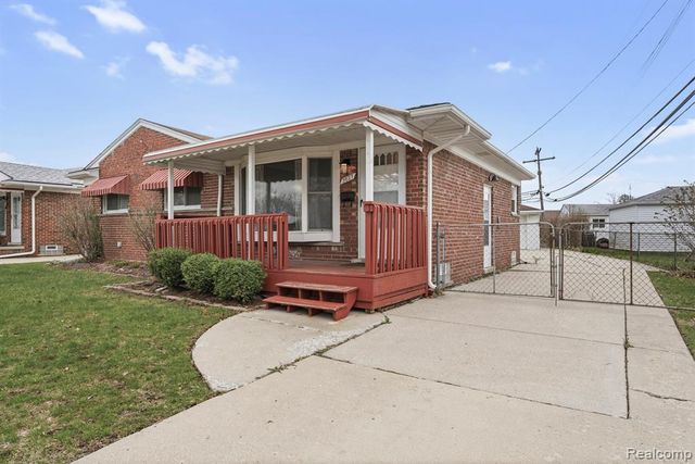 3627 Norwood Drive, Trenton, MI 48183