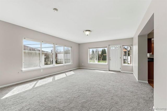 3627 Norwood Drive, Trenton, MI 48183