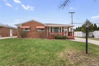 3627 Norwood Drive, Trenton, MI 48183