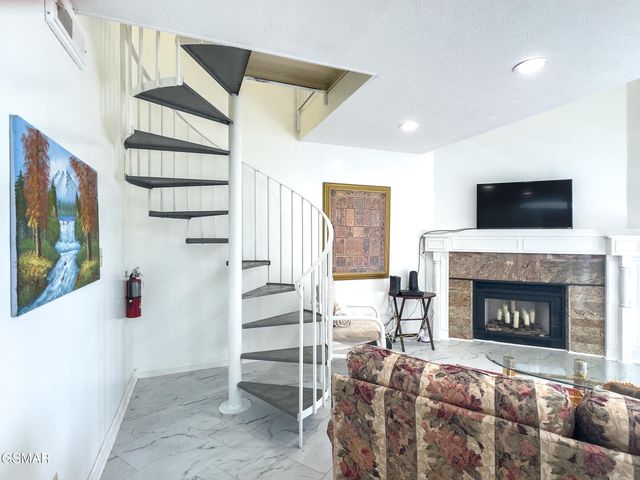 616 Turkey Nest Road, Gatlinburg, TN 37738