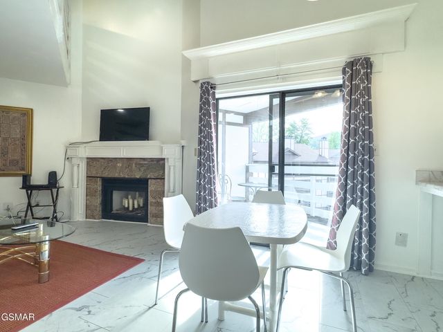 616 Turkey Nest Road, Gatlinburg, TN 37738