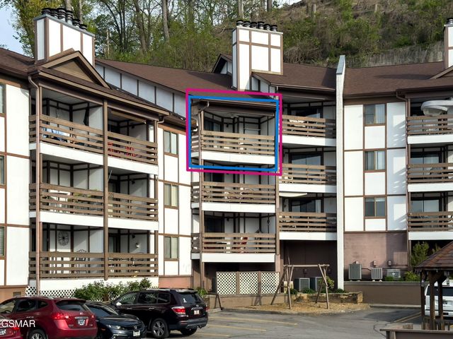 616 Turkey Nest Road, Gatlinburg, TN 37738