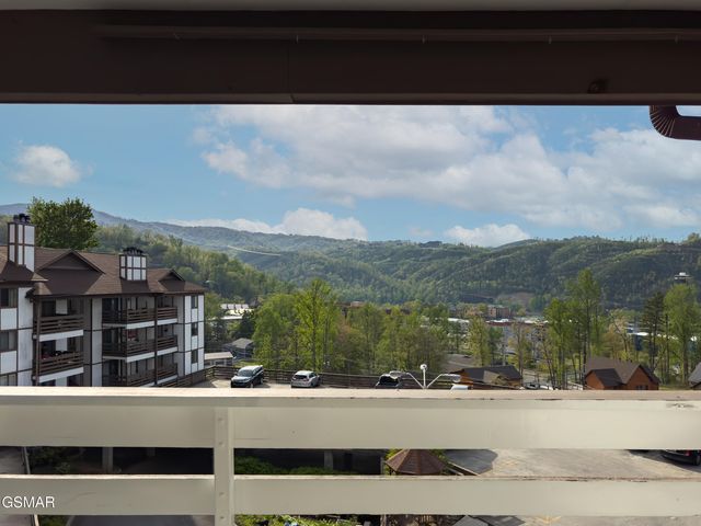 616 Turkey Nest Road, Gatlinburg, TN 37738