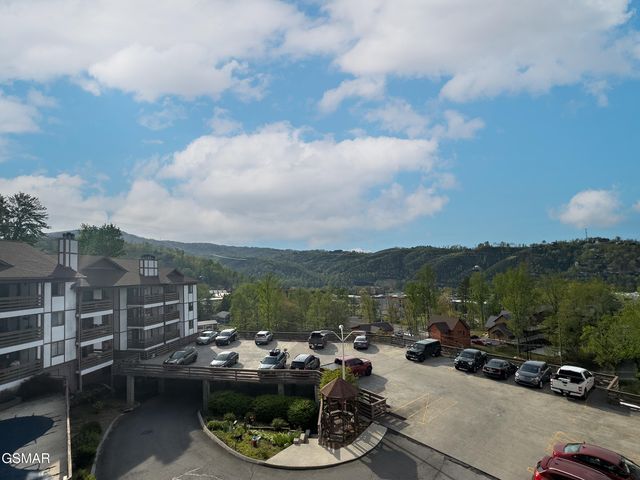 616 Turkey Nest Road, Gatlinburg, TN 37738