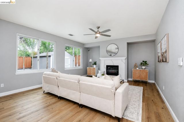 5017 Union Mine Dr, Antioch, CA 94531