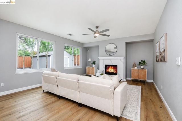 5017 Union Mine Dr, Antioch, CA 94531