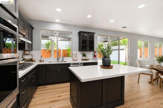 5017 Union Mine Dr, Antioch, CA 94531