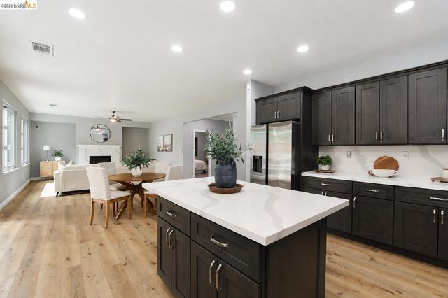 5017 Union Mine Dr, Antioch, CA 94531