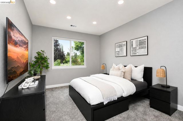 5017 Union Mine Dr, Antioch, CA 94531