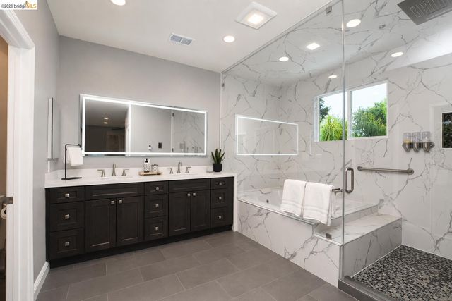 5017 Union Mine Dr, Antioch, CA 94531