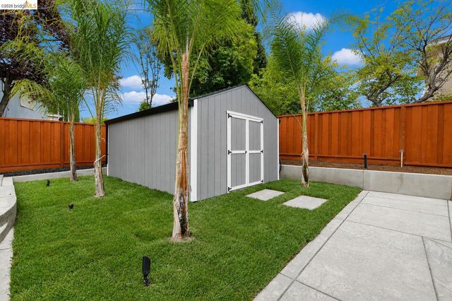 5017 Union Mine Dr, Antioch, CA 94531