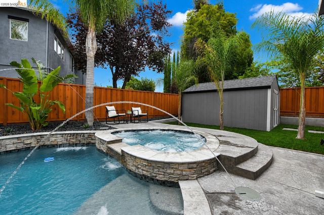 5017 Union Mine Dr, Antioch, CA 94531