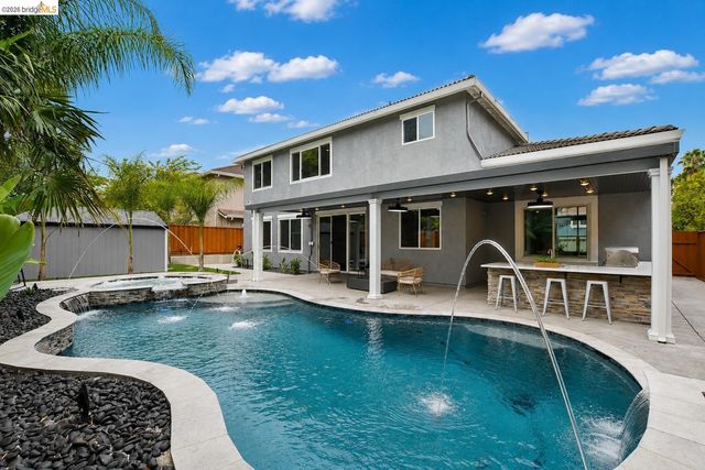 5017 Union Mine Dr, Antioch, CA 94531