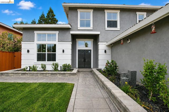 5017 Union Mine Dr, Antioch, CA 94531