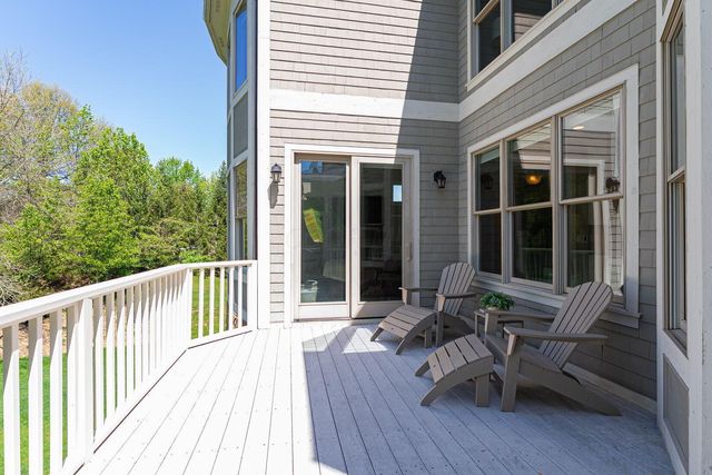 9071 Tartan Fields Drive, Dublin, OH 43017