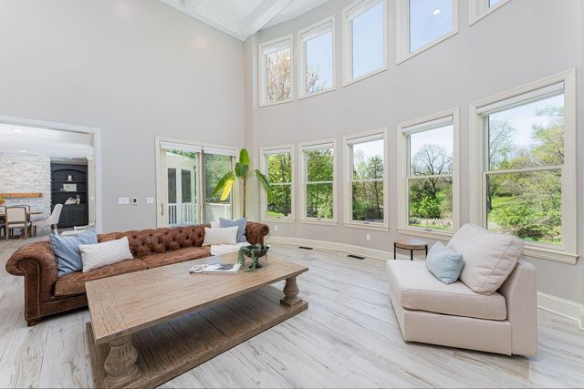 9071 Tartan Fields Drive, Dublin, OH 43017