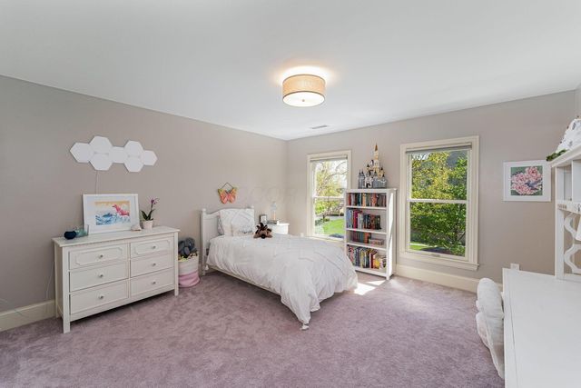 9071 Tartan Fields Drive, Dublin, OH 43017