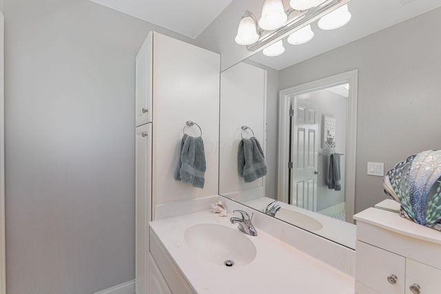 9071 Tartan Fields Drive, Dublin, OH 43017