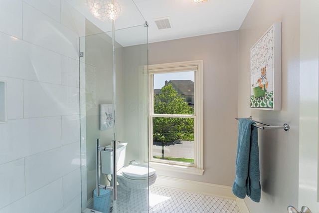 9071 Tartan Fields Drive, Dublin, OH 43017