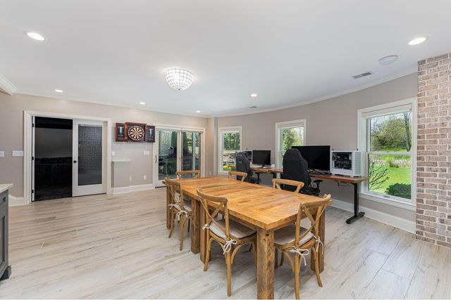 9071 Tartan Fields Drive, Dublin, OH 43017
