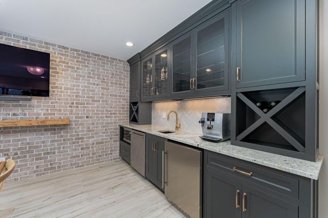 9071 Tartan Fields Drive, Dublin, OH 43017