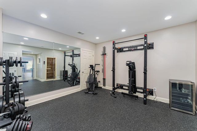 9071 Tartan Fields Drive, Dublin, OH 43017