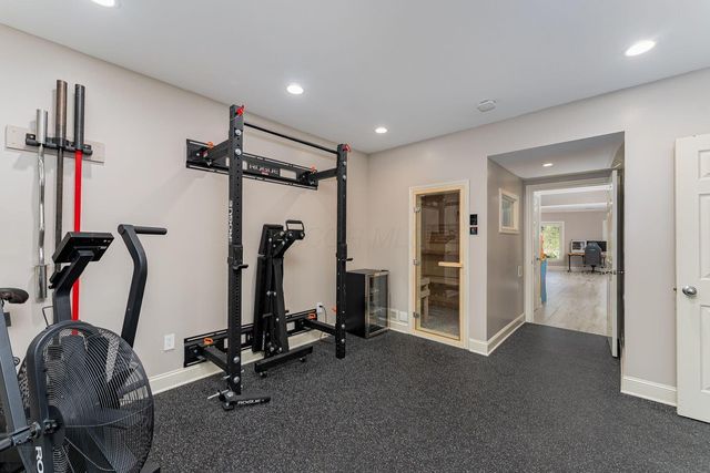 9071 Tartan Fields Drive, Dublin, OH 43017