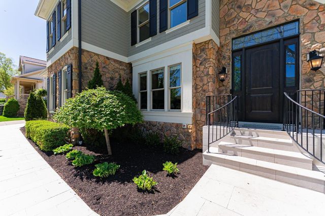 9071 Tartan Fields Drive, Dublin, OH 43017