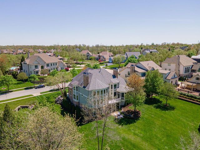 9071 Tartan Fields Drive, Dublin, OH 43017