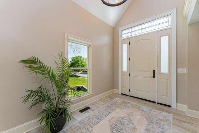 9071 Tartan Fields Drive, Dublin, OH 43017