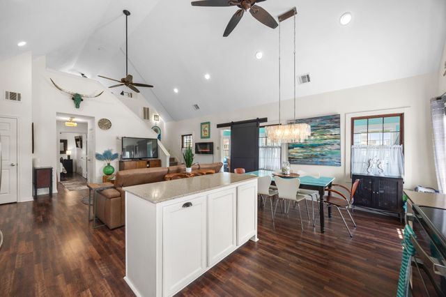 4130 Kent Drive, Galveston, TX 77554