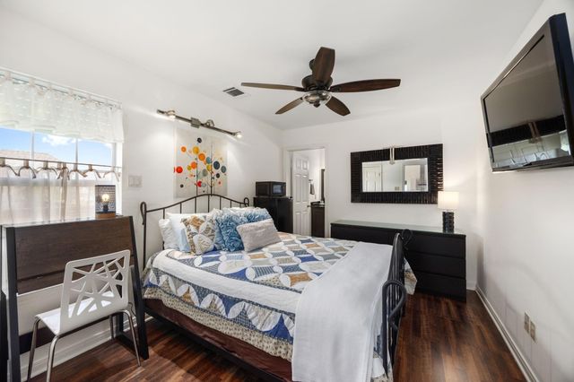 4130 Kent Drive, Galveston, TX 77554