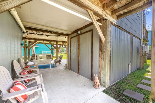 4130 Kent Drive, Galveston, TX 77554