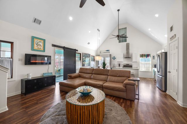 4130 Kent Drive, Galveston, TX 77554
