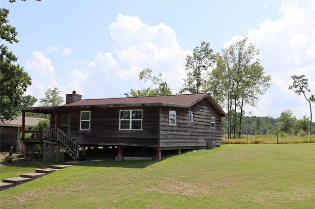 1262 Yaupon Cove Drive, Onalaska, TX 77360