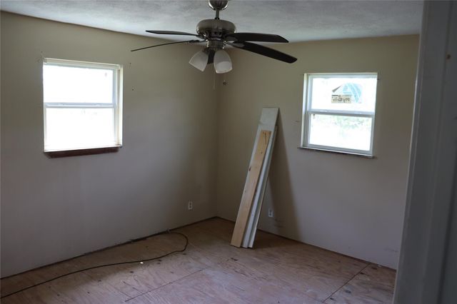 1262 Yaupon Cove Drive, Onalaska, TX 77360