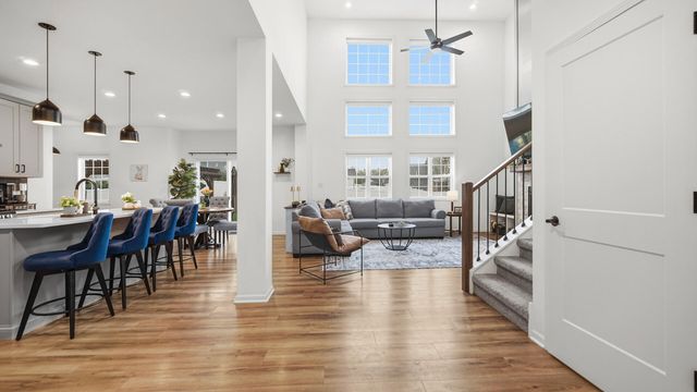 2207 Mary Lane, Valparaiso, IN 46383