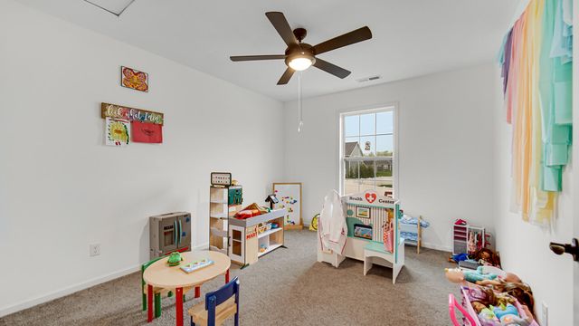 2207 Mary Lane, Valparaiso, IN 46383