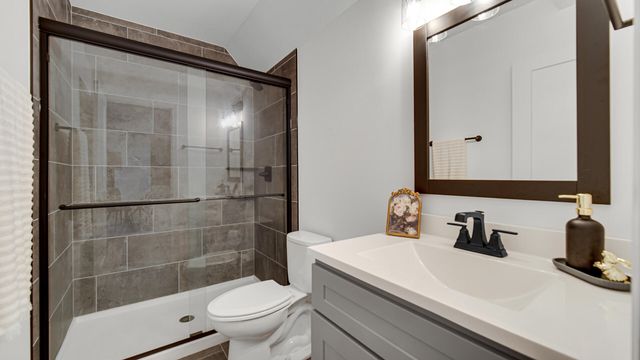 2207 Mary Lane, Valparaiso, IN 46383