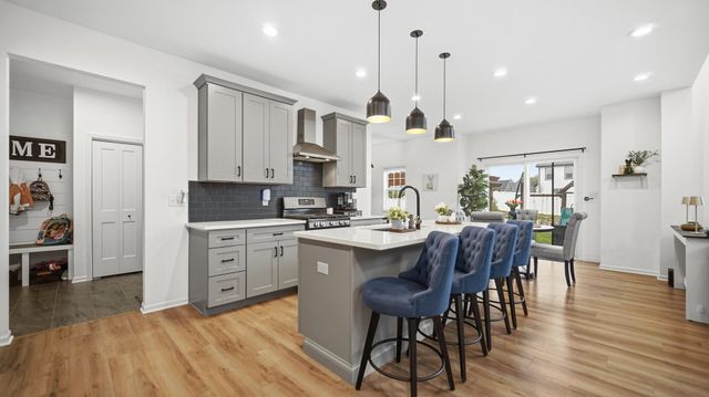 2207 Mary Lane, Valparaiso, IN 46383