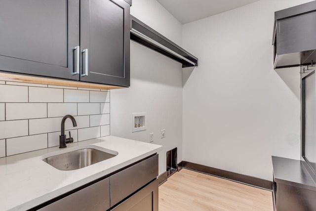 3556 N Tyler Ct, Wichita, KS 67215