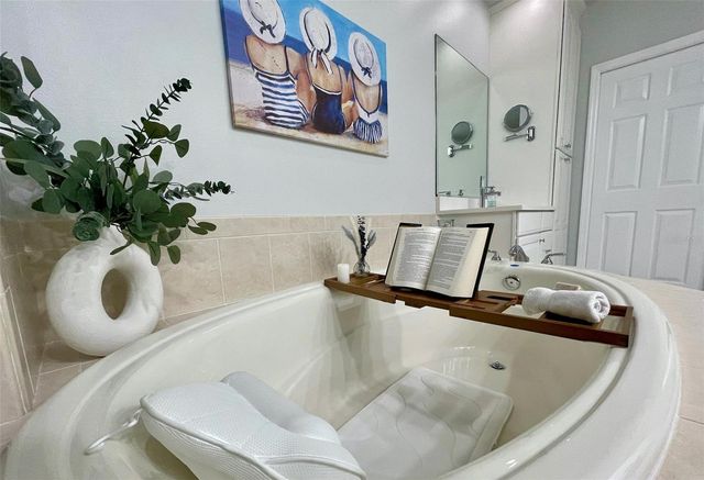 6450 WATERCREST WAY 402, Lakewood Ranch, FL 34202